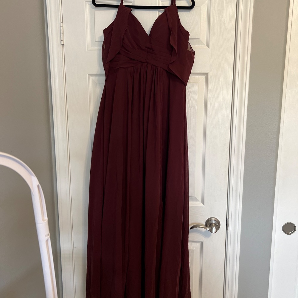 Alikey Spaghetti Strap Bridesmaid Dresses for Women with Slit Long Pleated Chiff